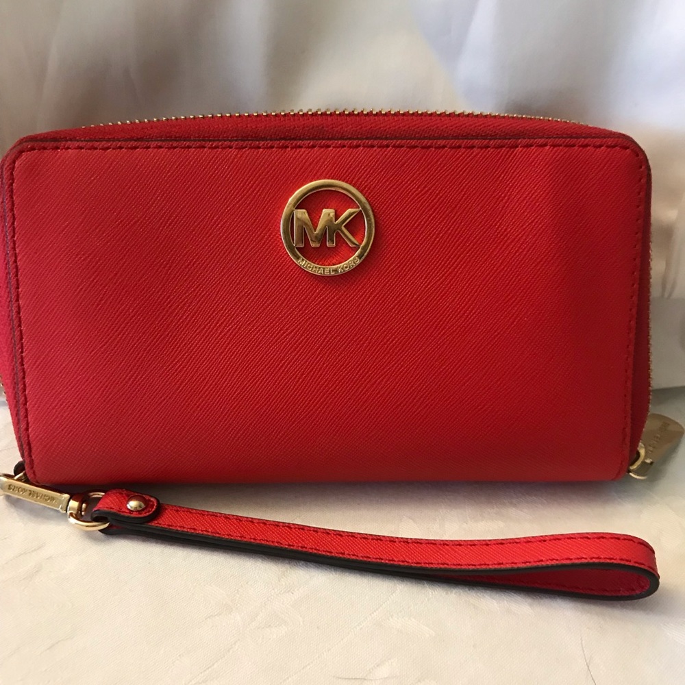 Michael Kors NWOT Red Medium Phone Zip Wristlet